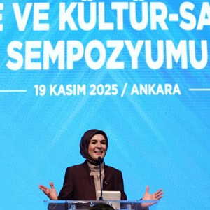 "Aile ve Kültür-Sanat Sempozyumu" başladı - fotoğraf 1
