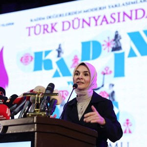 Bakanımız Göktaş, Kadim Değerlerden Modern Yaklaşımlara Türk Dünyasında Kadın ve Aile Sempozyumu'nda konuştu - fotoğraf 2