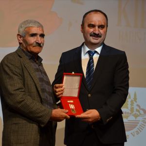 Edirne İlimizde İkamet Eden Kıbrıs Gazilerimize  “Milli Mücadele Madalyaları” Tevcih edildi - fotoğraf 41
