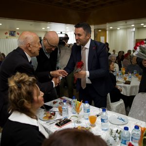 İl Müdürümüz Sn. Ömer TURAN, Bağlı Kuruluşumuz Etiler Huzurevi Müdürlüğü Ev Sahipliğinde Düzenlenen 24 Kasım Öğretmenler Günü Etkinliğine Katıldı - fotoğraf 2