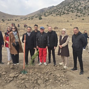 2025 Aile Yılı Kapsamında Nevşehir’de 11 Kasım Milli Ağaçlandırma Günü Etkinliği Gerçekleştirildi - fotoğraf 10