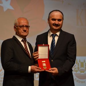 Edirne İlimizde İkamet Eden Kıbrıs Gazilerimize  “Milli Mücadele Madalyaları” Tevcih edildi - fotoğraf 48