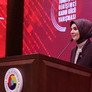 Bakanımız Göktaş, "Türkiye'nin Girişimci Kadın Gücü Yarışması Ödül Töreni"nde konuştu - fotoğraf 4