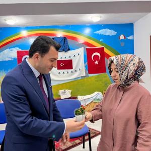 Çocuk Evleri Sitesinde Öğretmenler Günü Kutlaması - fotoğraf 2