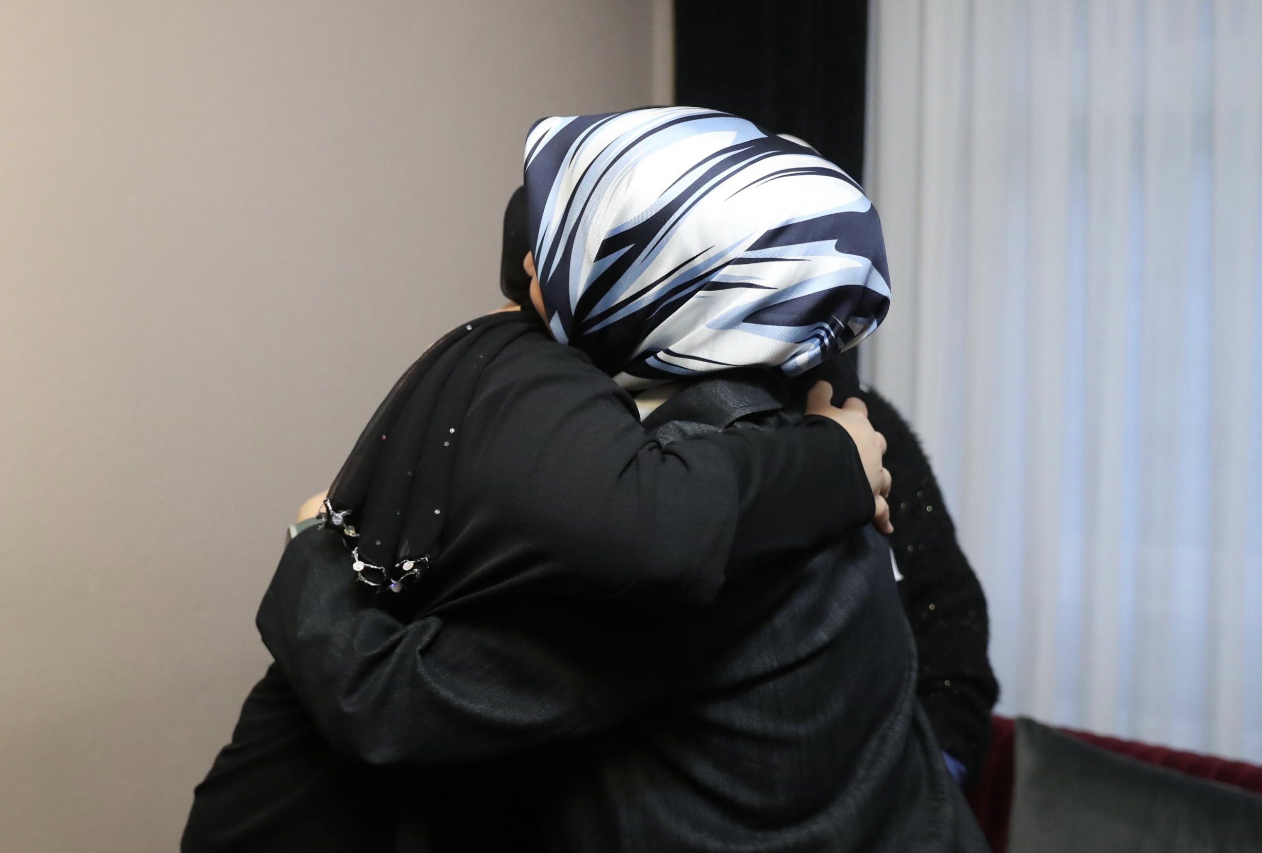 Bakanımız Sayın Mahinur Özdemir Göktaş Aziz Şehidimizin Kıymetli Ailesini  Ziyareti Etti - fotoğraf 2