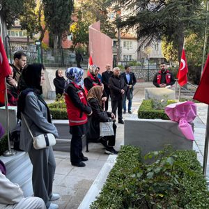 Kahraman Şehitlerimiz Kasım Ayı Sene-i Devriyelerinde Rahmet ve Minnetle Anıldı - fotoğraf 3