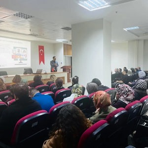 “Teknoloji Bağımlılığı ve Önleme Çalışmaları” Temalı Seminer Gerçekleştirildi - fotoğraf 1