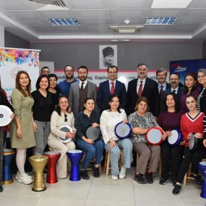 Salihli’de Şehit ve Gazi Ailelerine Yönelik Başlatılan Ritim Atölyesi Açılışı Yapıldı - fotoğraf 1
