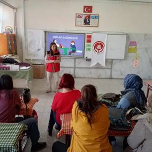 Ailelerin Farkındalıklarının Artırılması Amacıyla Söyleşi Programı Gerçekleştirildi - fotoğraf 3