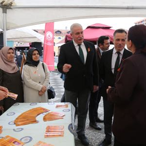 Samsun’da Kadına Yönelik Şiddete Karşı Farkındalık Etkinliği Düzenlendi - fotoğraf 45
