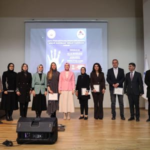 'Güçlü Kadınlar, Güçlü Yarınlar' Konferansı - fotoğraf 5