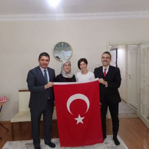 24 Kasım’da Şehit Öğretmenlerimizin Aileleri Ziyaret Edildi - fotoğraf 2
