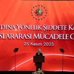 Cumhurbaşkanı Erdoğan ve Bakanımız Göktaş, "Kadına Yönelik Şiddete Karşı Uluslararası Mücadele Günü" programına katıldı - fotoğraf 10