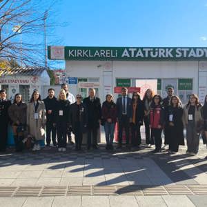 25 Kasım Kadına Yönelik Şiddete Karşı Uluslararası Mücadele Günü kapsamında Kırklareli’nde farkındalık çalışmaları, tüm paydaş kurumların güç birliğiyle gerçekleştirildi. - fotoğraf 1