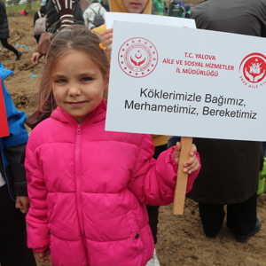 Ailemle Fidan Dikim Etkinliği Gerçekleştirildi - fotoğraf 3