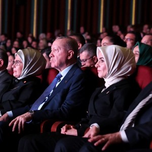 Cumhurbaşkanı Erdoğan ve Bakanımız Göktaş, "Kadına Yönelik Şiddete Karşı Uluslararası Mücadele Günü" programına katıldı - fotoğraf 11