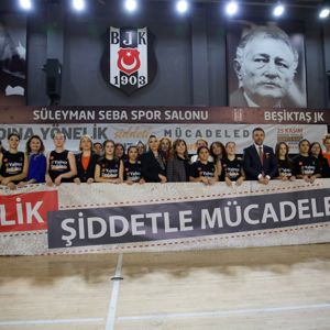 25 Kasım Kadına Yönelik Şiddetle Uluslararası Mücadele Günü Kapsamında Beşiktaş’ta Voleybol Dostluk Maçı Düzenlendi - fotoğraf 3