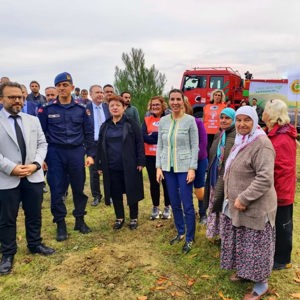 Bugün, kökleri geçmişe uzanan eller geleceğe nefes oldu. - fotoğraf 7