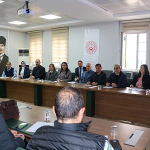 Roman Vatandaşlara Yönelik İl Eylem Planı Faaliyet Değerlendirme Toplantısı, İl Müdürümüz Sayın Aydın POLAT başkanlığında ve İl Çalışma Grubu üyelerinin katılımıyla gerçekleştirilmiştir - fotoğraf 3