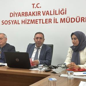 Roman Vatandaşlara Yönelik İl Eylem Planı Faaliyet Değerlendirme Toplantısı, İl Müdürümüz Sayın Aydın POLAT başkanlığında ve İl Çalışma Grubu üyelerinin katılımıyla gerçekleştirilmiştir - fotoğraf 1