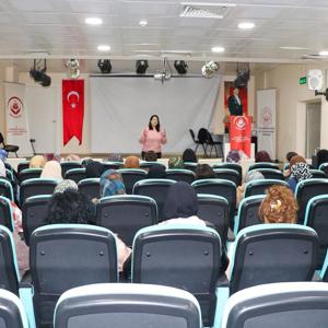 İl Müdürlüğümüz konferans salonunda, İUP personeline yönelik “İş Arama Becerileri ve CV Hazırlama” eğitimi gerçekleştirilmiştir - fotoğraf 1