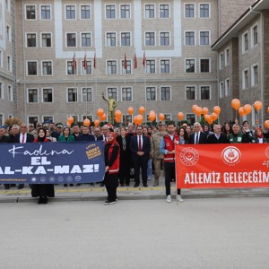 25 Kasım’da Şiddete Karşı Farkındalık Yürüyüşü Gerçekleştirdik - fotoğraf 1
