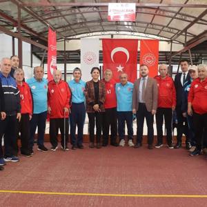 60 yaş üstü Yetişkin Gençler Bocce Şampiyonası Düzenlenmiştir. - fotoğraf 1
