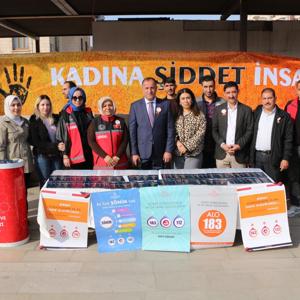 25 Kasım Kadına Yönelik Şiddetle Mücadele Gününde Hep Birlikte Sessiz Çığlık İçin Yürüyüşü 🧡✋🏻 - fotoğraf 16