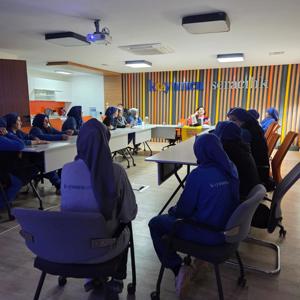 Kadına Yönelik Şiddetle Mücadele ve Bağımlılıktan Koruyan Aile Konularında Seminer - fotoğraf 4