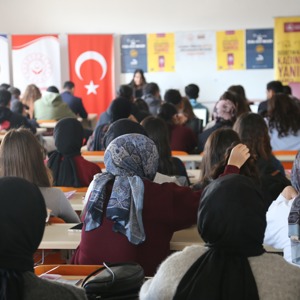 Kadına değil,şiddete karşı el kaldırıyoruz! ✋🟣 - fotoğraf 3