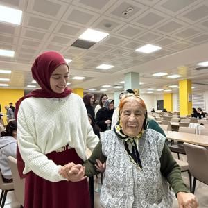 Nesiller Buluşması: Zamana Yayılan Bir Sevgi Köprüsü - fotoğraf 6