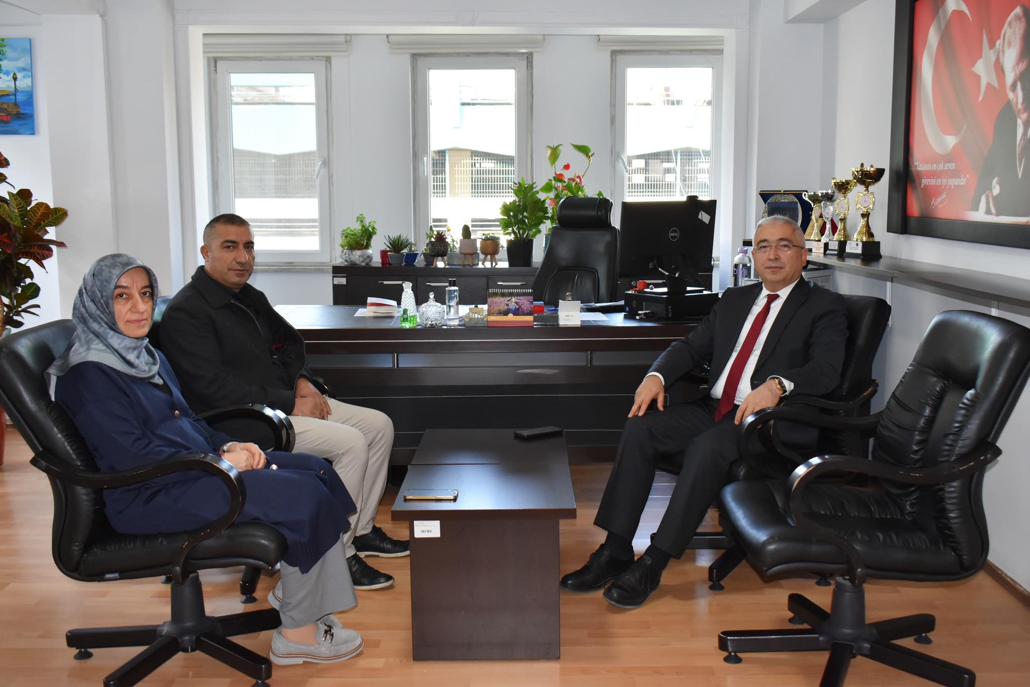 Geleceğe umutla bakan nesiller için çalışmaya devam ediyoruz