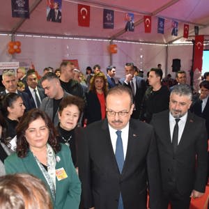 Kadına Yönelik Şiddete Karşı Uluslararası Mücadele Günü Bilgilendirme Standı - fotoğraf 1