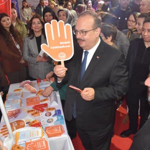 Kadına Yönelik Şiddete Karşı Uluslararası Mücadele Günü Bilgilendirme Standı - fotoğraf 2