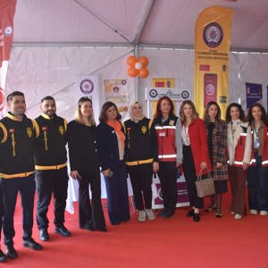 Kadına Yönelik Şiddete Karşı Uluslararası Mücadele Günü Bilgilendirme Standı - fotoğraf 5