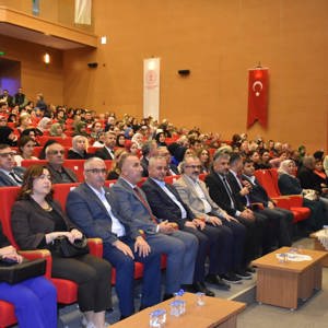 Konuşmacı Yazar Sıtkı Aslanhan' ın Katılımlarıyla 25 Kasım Kadına Yönelik Şiddetle Mücadele Günü Söyleşi Programı - fotoğraf 2