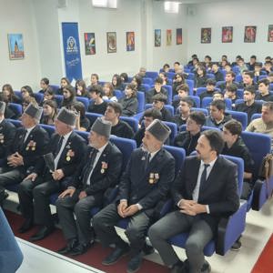 Vatan ve Kahramanlık Buluşmaları: Gazilerimiz Öğrencilerle Bir Araya Geldi   - fotoğraf 3