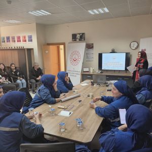 Karasu Sosyal Hizmet Merkezimizden 25 Kasım Kadına Yönelik Şiddete Karşı Mücadele Günü Kapsamında Farkındalık Çalışmaları - fotoğraf 10