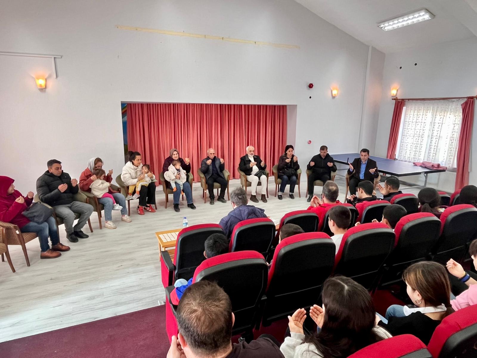 Çocuk Evleri Sitesinde Şehit Burak Özkan'ı Anma Programı