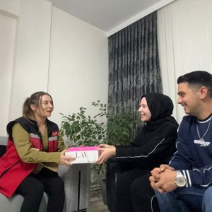 Evlenecek Gençlerin Desteklenmesi Projesi Kapsamında Destek Alan Çiftlerimizi Ziyaret Ederek Sayın Bakanımız Mahinur Özdemir Göktaş'ın Tebriklerini İletiyoruz - fotoğraf 2