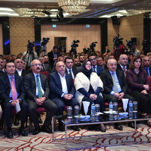 Bakan Selçuk, HAK-İŞ Konfederasyonunun 43. Kuruluş Yıl Dönümü Dolayısıyla Düzenlenen Programa Katıldı - fotoğraf 2