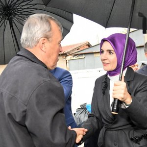 Sayın Bakanımız Mahinur Özdemir Göktaş Şehidimizin Baba Ocağını Ziyaret Etti - fotoğraf 2