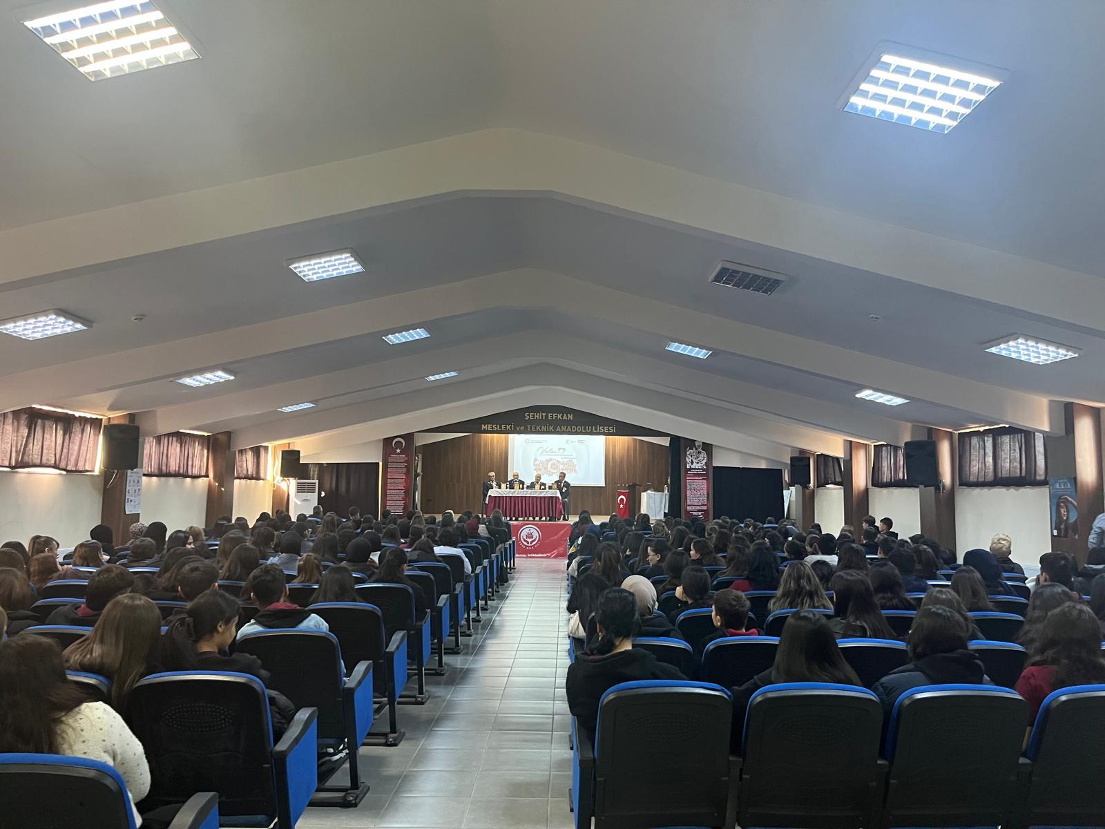 Alaşehir’de “Vatan ve Kahramanlık Buluşmaları” Programı Düzenlendi