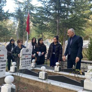 Gümüşhane Üniversitesi öğrencileri ile şehitlerimizin kabrini ziyaret ettik! - fotoğraf 3
