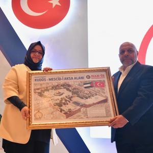 Bakan Selçuk, HAK-İŞ Konfederasyonunun 43. Kuruluş Yıl Dönümü Dolayısıyla Düzenlenen Programa Katıldı - fotoğraf 3