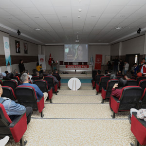 Bitlis’te Kadına Yönelik Şiddetle Mücadele Programı Düzenlendi - fotoğraf 3