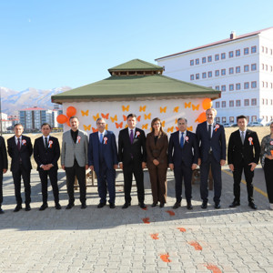 Bitlis’te Kadına Yönelik Şiddetle Mücadele Programı Düzenlendi - fotoğraf 7