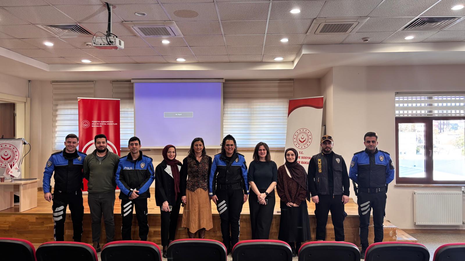 AİLEDE GÜVENLİ GELECEK Projesi, İl Müdürlüğümüz ve İstanbul Emniyet Müdürlüğü İş Birliğiyle Gerçekleştirildi