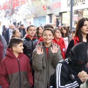 20 Kasım Dünya Çocuk Hakları Gününe Özel Gerçekleştirilen Etkinliklerle Şehir Merkezinde Güçlü Bir Farkındalık Oluşturdu. - fotoğraf 3