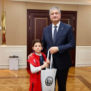 20 Kasım Dünya Çocuk Hakları Günü Kapsamında Valimiz Sayın Mustafa Yavuz'u Makamında Ziyaret Ettik - fotoğraf 2